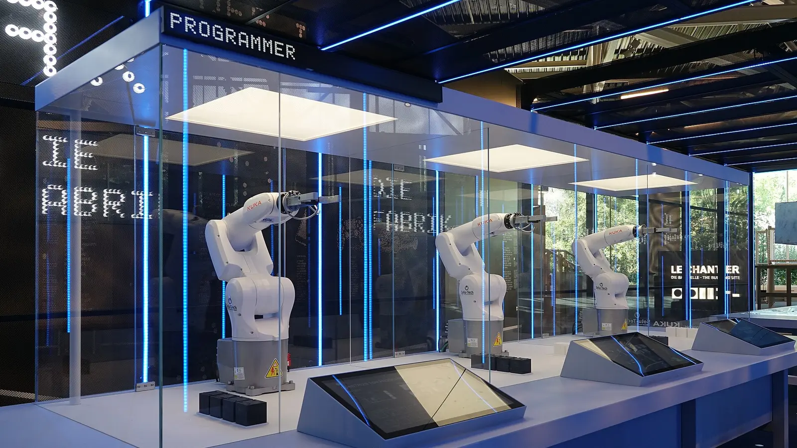 Robotizovaná automotive výroba
